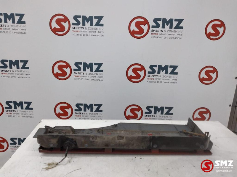 DAF Occ opstap rechts DAF XF95 1291170 - Cabine et intérieur pour Camion: photos 3 DAF Occ opstap rechts DAF XF95 1291170 - Cabine et intérieur pour Camion: photos 3