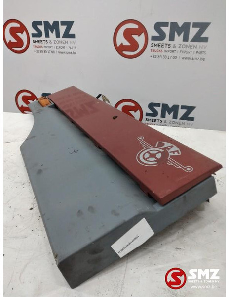 DAF Occ opstap rechts DAF XF95 1291170 - Cabine et intérieur pour Camion: photos 1 DAF Occ opstap rechts DAF XF95 1291170 - Cabine et intérieur pour Camion: photos 1