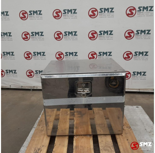 Diversen Occ gereedschapskoffer 60 cm x 50 cm x 50 cm - Frame/ Châssis pour Camion: photos 1 Diversen Occ gereedschapskoffer 60 cm x 50 cm x 50 cm - Frame/ Châssis pour Camion: photos 1