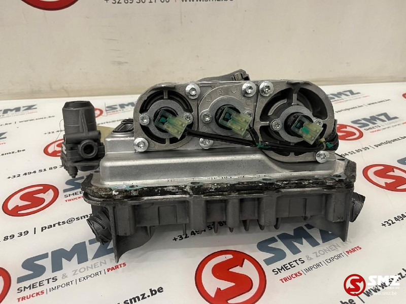 Iveco Occ ASTRONIC GEAR SELECTOR IVECO - Boîte de vitesse pour Camion: photos 4 Iveco Occ ASTRONIC GEAR SELECTOR IVECO - Boîte de vitesse pour Camion: photos 4