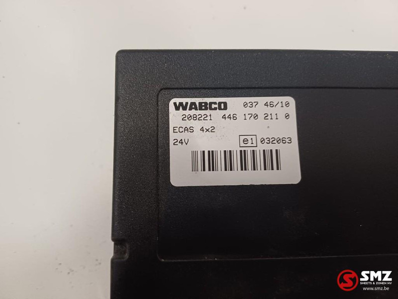 Iveco Occ ECU ECAS 4x2 regeleenheid Iveco - Bloc de gestion pour Camion: photos 3 Iveco Occ ECU ECAS 4x2 regeleenheid Iveco - Bloc de gestion pour Camion: photos 3
