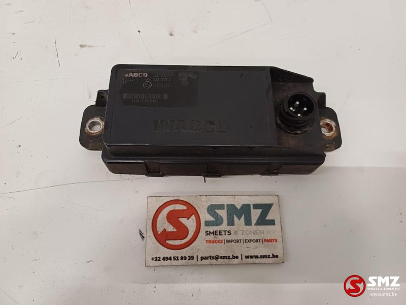 Iveco Occ ECU ESC regeleenheid Iveco - Bloc de gestion pour Camion: photos 1 Iveco Occ ECU ESC regeleenheid Iveco - Bloc de gestion pour Camion: photos 1