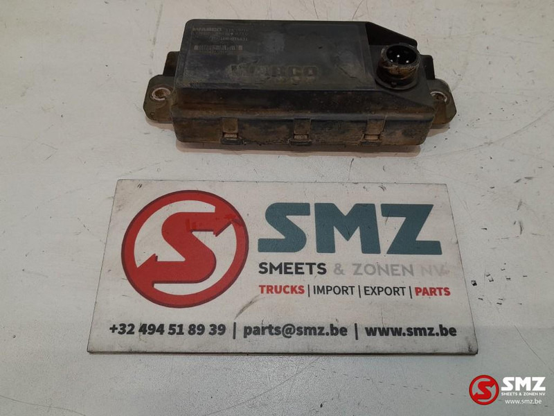 Iveco Occ ECU ESC regeleenheid Iveco - Bloc de gestion pour Camion: photos 1 Iveco Occ ECU ESC regeleenheid Iveco - Bloc de gestion pour Camion: photos 1