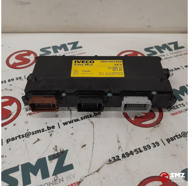 Iveco Occ ECU MET BL regeleenheid Iveco - Bloc de gestion pour Camion: photos 1 Iveco Occ ECU MET BL regeleenheid Iveco - Bloc de gestion pour Camion: photos 1
