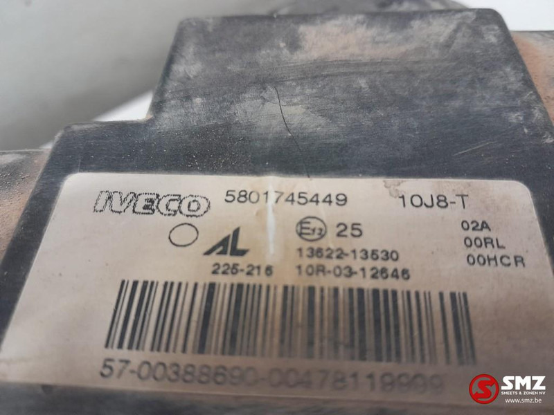 Iveco Occ koplamp links Iveco - Feu avant pour Camion: photos 5 Iveco Occ koplamp links Iveco - Feu avant pour Camion: photos 5