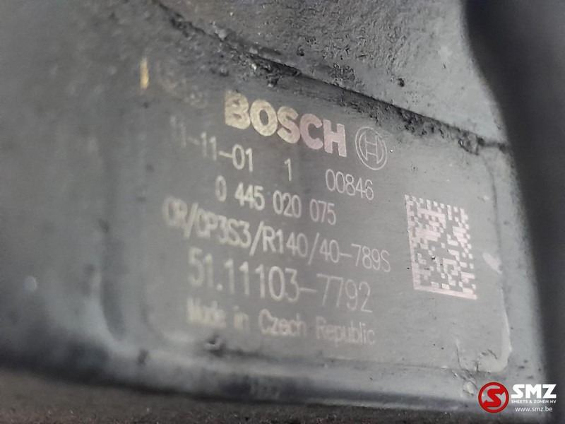 MAN Occ brandstofinjectiepomp D2676 MAN - Pompe à carburant pour Camion: photos 5 MAN Occ brandstofinjectiepomp D2676 MAN - Pompe à carburant pour Camion: photos 5