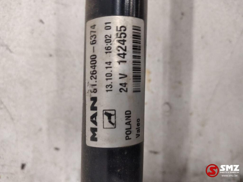 MAN Occ ruitenwissermechanisme MAN TGX 81264006374 - Essuie-glace pour Camion: photos 4 MAN Occ ruitenwissermechanisme MAN TGX 81264006374 - Essuie-glace pour Camion: photos 4