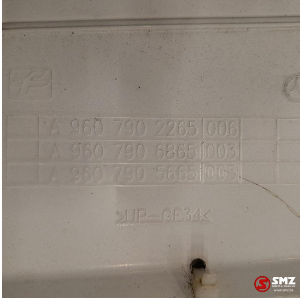 Mercedes-Benz Occ set cabinespoilers Mercedes - Aérodynamique/ Spoilers pour Camion: photos 5 Mercedes-Benz Occ set cabinespoilers Mercedes - Aérodynamique/ Spoilers pour Camion: photos 5