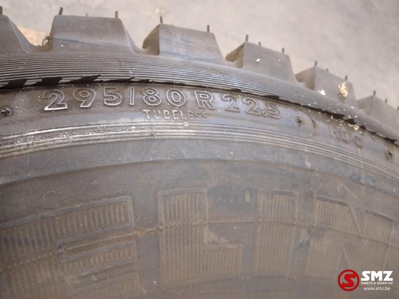 Michelin Occ Band 295/80R22.5 Michelin - Pneu pour Camion: photos 3 Michelin Occ Band 295/80R22.5 Michelin - Pneu pour Camion: photos 3