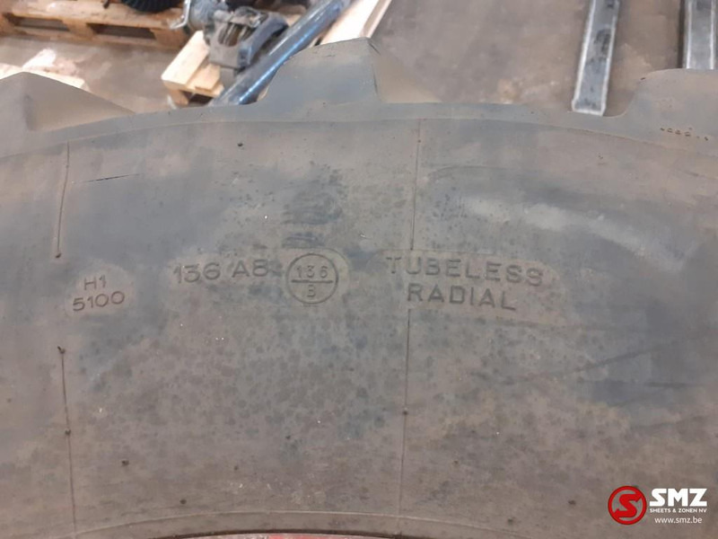 Michelin Occ Band 480/65r28 + velg MICHELIN X M 108 - Pneu pour Camion: photos 4 Michelin Occ Band 480/65r28 + velg MICHELIN X M 108 - Pneu pour Camion: photos 4