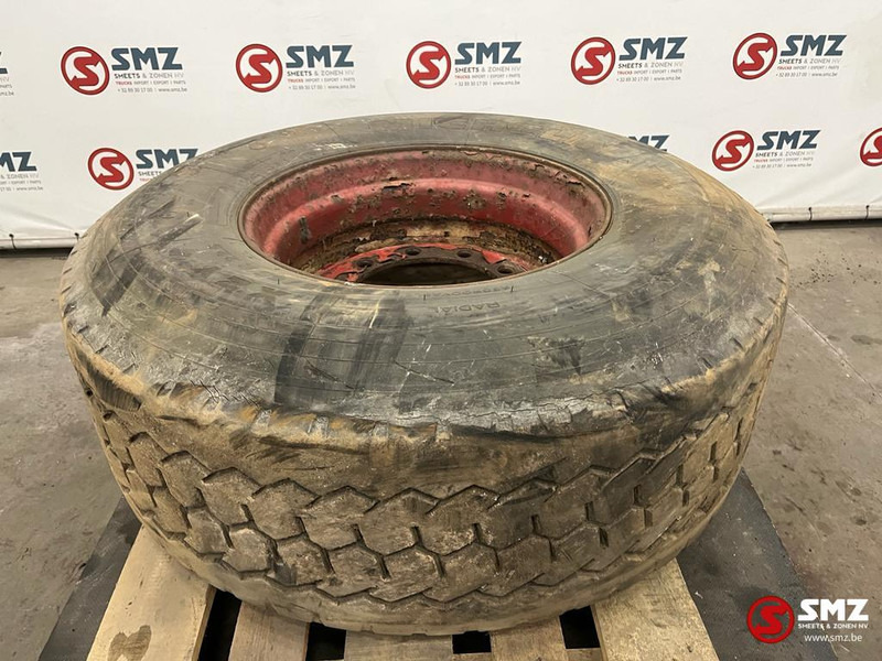 Michelin Occ vrachtwagenband Michelin 425/65R22.5 - Pneu pour Camion: photos 2 Michelin Occ vrachtwagenband Michelin 425/65R22.5 - Pneu pour Camion: photos 2