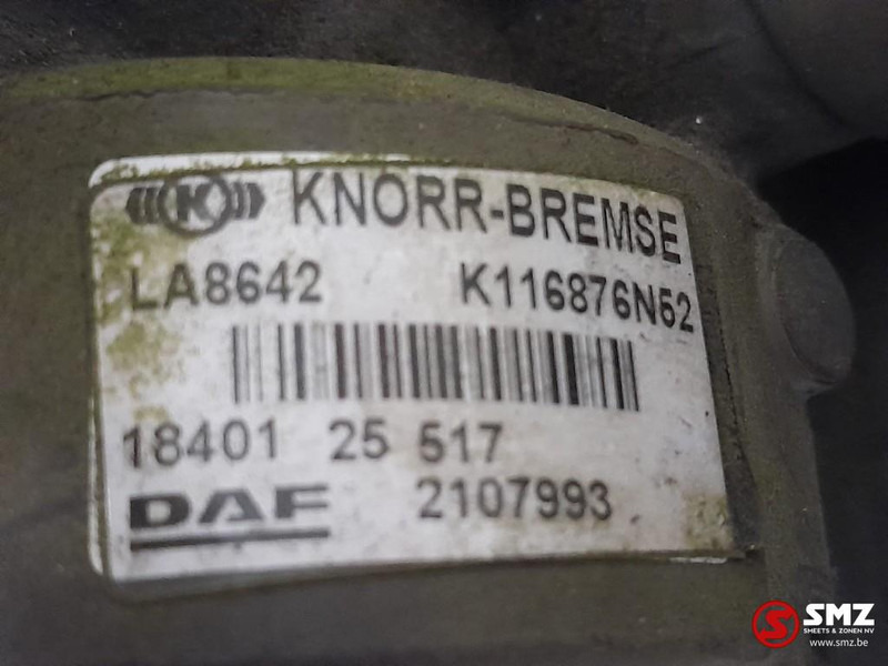 Pièces de rechange pour Camion DAF Occ luchtdroger + vierwegventiel DAF: photos 6
