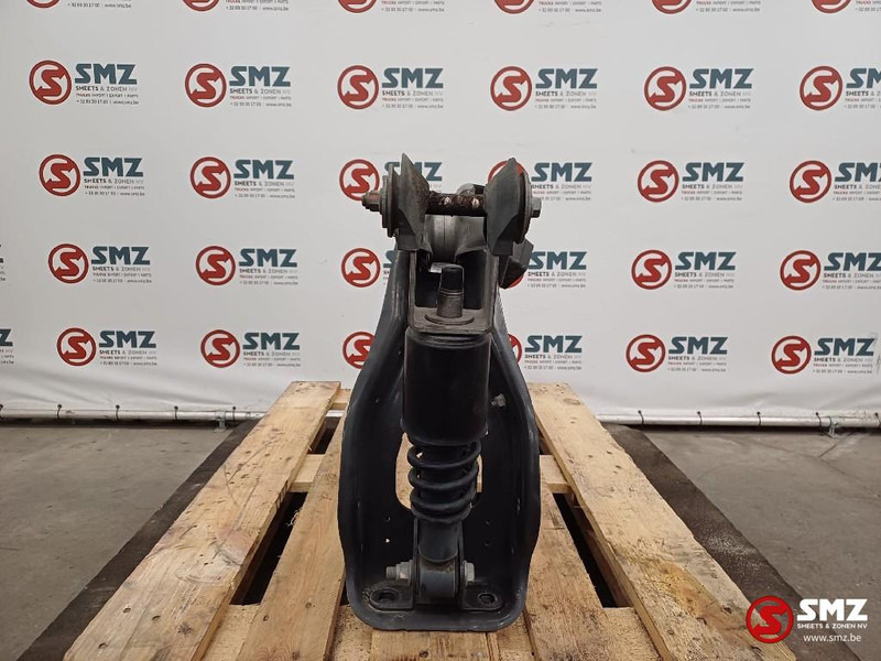 Mercedes-Benz Occ cabine ophanging Mercedes - Pièces de rechange pour Camion: photos 3 Mercedes-Benz Occ cabine ophanging Mercedes - Pièces de rechange pour Camion: photos 3