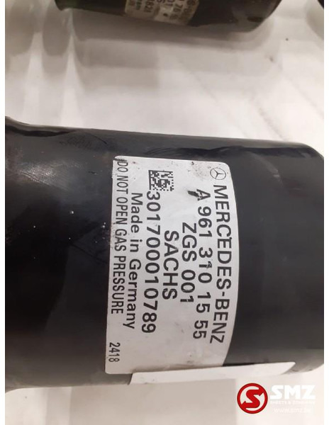 Mercedes-Benz Occ set schokdempers cabinevering Mercedes - Pièces de rechange pour Camion: photos 3 Mercedes-Benz Occ set schokdempers cabinevering Mercedes - Pièces de rechange pour Camion: photos 3