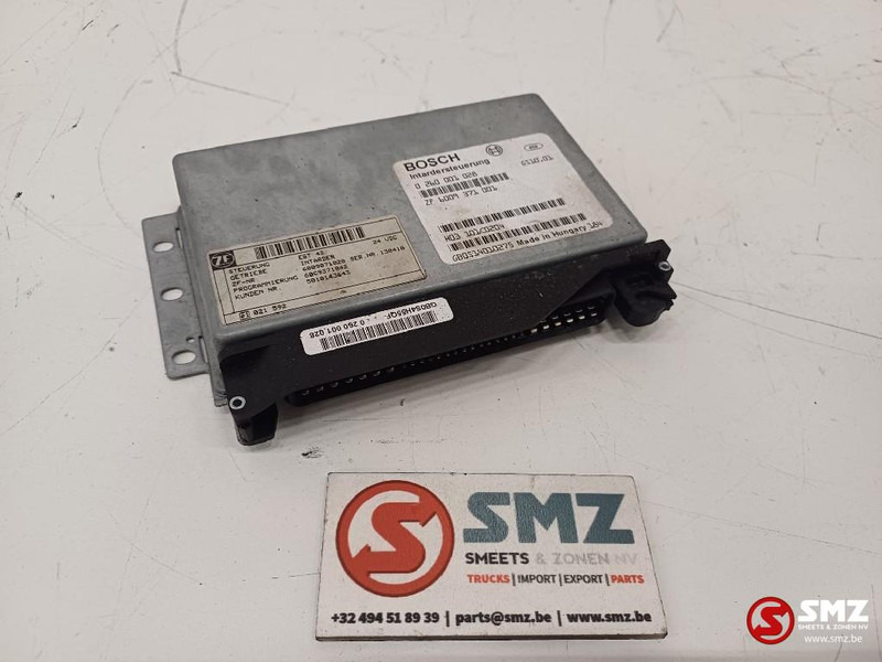 Renault Occ ECU EST42 intarder regeleenheid Renault - Bloc de gestion pour Camion: photos 1 Renault Occ ECU EST42 intarder regeleenheid Renault - Bloc de gestion pour Camion: photos 1