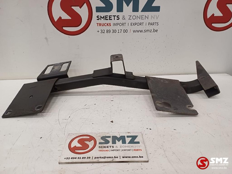 Renault Occ bumperbevestiging links Renault - Pare-chocs pour Camion: photos 4 Renault Occ bumperbevestiging links Renault - Pare-chocs pour Camion: photos 4