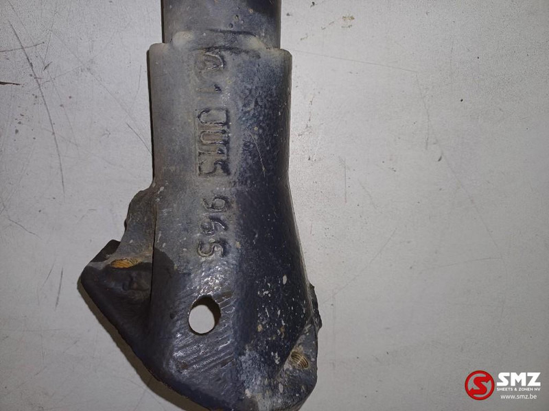 Renault Occ bumperbevestigingssteun links Renault - Pare-chocs pour Camion: photos 3 Renault Occ bumperbevestigingssteun links Renault - Pare-chocs pour Camion: photos 3