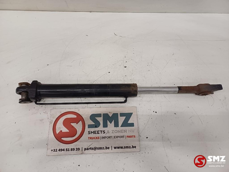 Renault Occ cabinekantelcilinder Renault - Frame/ Châssis pour Camion: photos 1 Renault Occ cabinekantelcilinder Renault - Frame/ Châssis pour Camion: photos 1