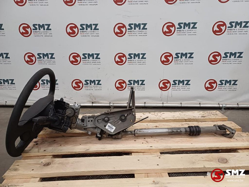 Renault Occ stuurwiel + stuurkolom + stuurkolomschakelaars - Commande de gouvernail pour Camion: photos 3 Renault Occ stuurwiel + stuurkolom + stuurkolomschakelaars - Commande de gouvernail pour Camion: photos 3