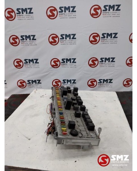 Scania Occ Zekeringskast Scania 4-serie - Fusible pour Camion: photos 2 Scania Occ Zekeringskast Scania 4-serie - Fusible pour Camion: photos 2