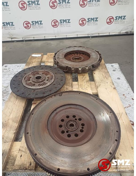 Scania Occ koppelingsset + vliegwiel Scania - Embrayage et pièces pour Camion: photos 5 Scania Occ koppelingsset + vliegwiel Scania - Embrayage et pièces pour Camion: photos 5