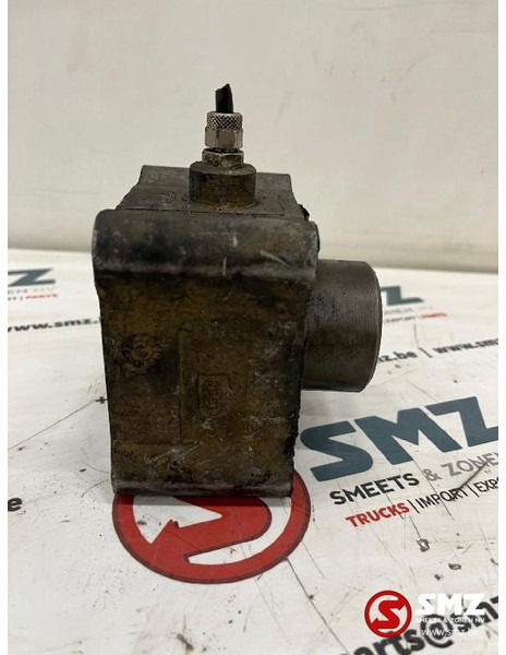 Volvo Occ Hydraulische pomp met PTO Volvo - Pompe hydraulique pour Camion: photos 4 Volvo Occ Hydraulische pomp met PTO Volvo - Pompe hydraulique pour Camion: photos 4