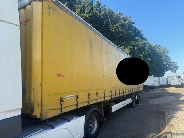 Krone Stuuras liftas laadklep - Semi-remorque rideaux coulissants: photos 1 Krone Stuuras liftas laadklep - Semi-remorque rideaux coulissants: photos 1