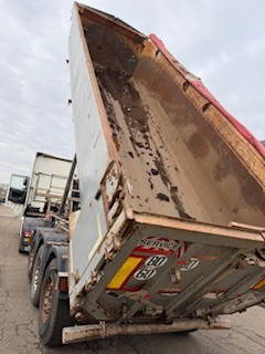 Schmitz Cargobull Stalen kipper 24 cub - Semi-remorque benne: photos 2 Schmitz Cargobull Stalen kipper 24 cub - Semi-remorque benne: photos 2