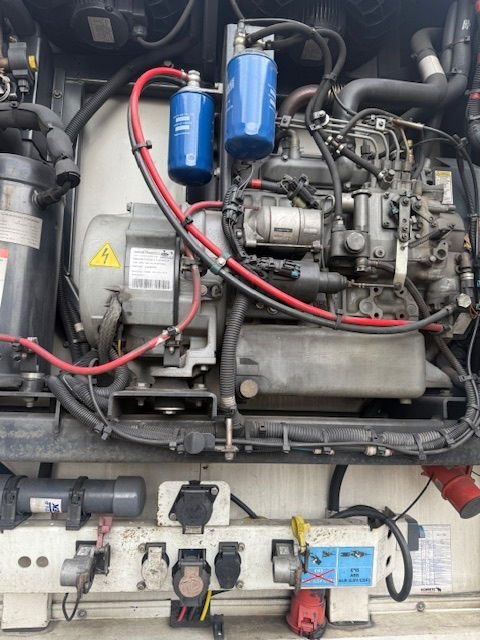 Semi-remorque frigorifique Schmitz Cargobull Vector 1550 liftas: photos 10