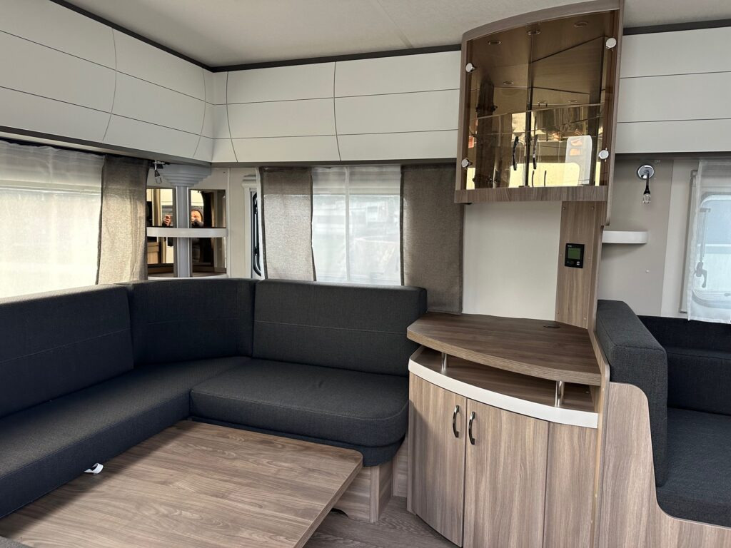 EXCELLENT EDITION 650 UMFe 2024 - Caravane: photos 5 EXCELLENT EDITION 650 UMFe 2024 - Caravane: photos 5