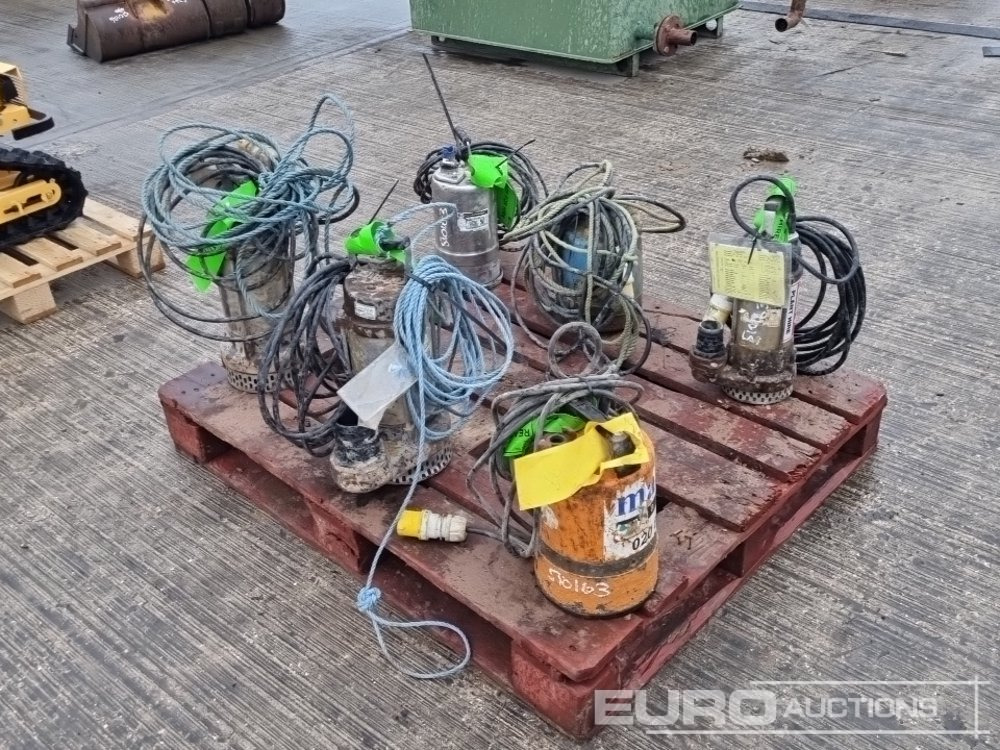 110 Volt Submersible Water Pump (6 of) - Pompe à eau: photos 5 110 Volt Submersible Water Pump (6 of) - Pompe à eau: photos 5