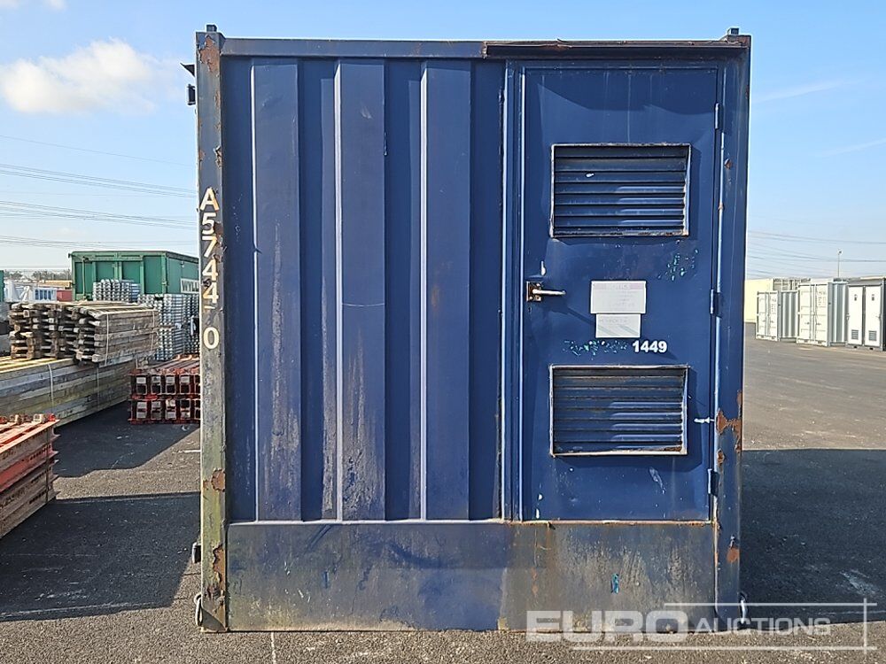 12' x 8' Container (Contents Included) - Conteneur maritime: photos 2 12' x 8' Container (Contents Included) - Conteneur maritime: photos 2