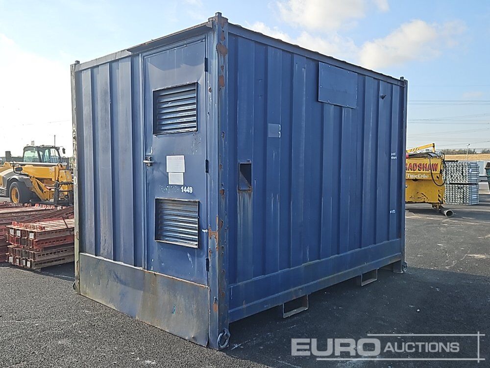 12' x 8' Container (Contents Included) - Conteneur maritime: photos 3 12' x 8' Container (Contents Included) - Conteneur maritime: photos 3