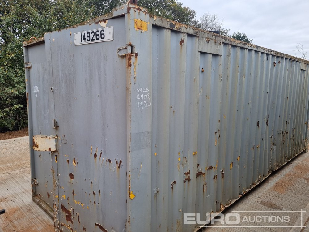 20' Container & Contents - Conteneur maritime: photos 2 20' Container & Contents - Conteneur maritime: photos 2