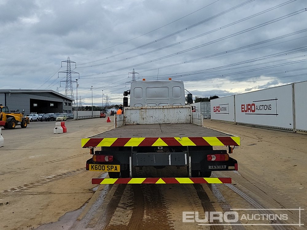 2005 Renault 4x2 Flat Bed Lorry, Manual Gearbox (Reg. Docs. Available) - Camion plateau: photos 4 2005 Renault 4x2 Flat Bed Lorry, Manual Gearbox (Reg. Docs. Available) - Camion plateau: photos 4