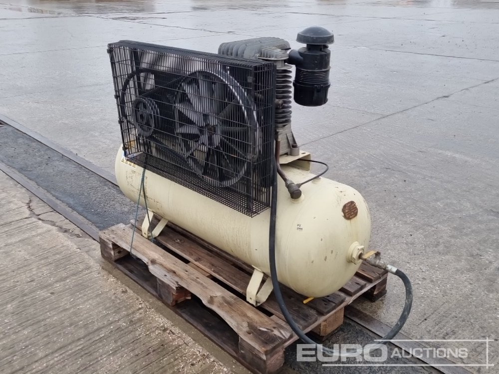 2007 Ingersol Rand 400Volt Workshop Compressor - Compresseur d'air: photos 5 2007 Ingersol Rand 400Volt Workshop Compressor - Compresseur d'air: photos 5