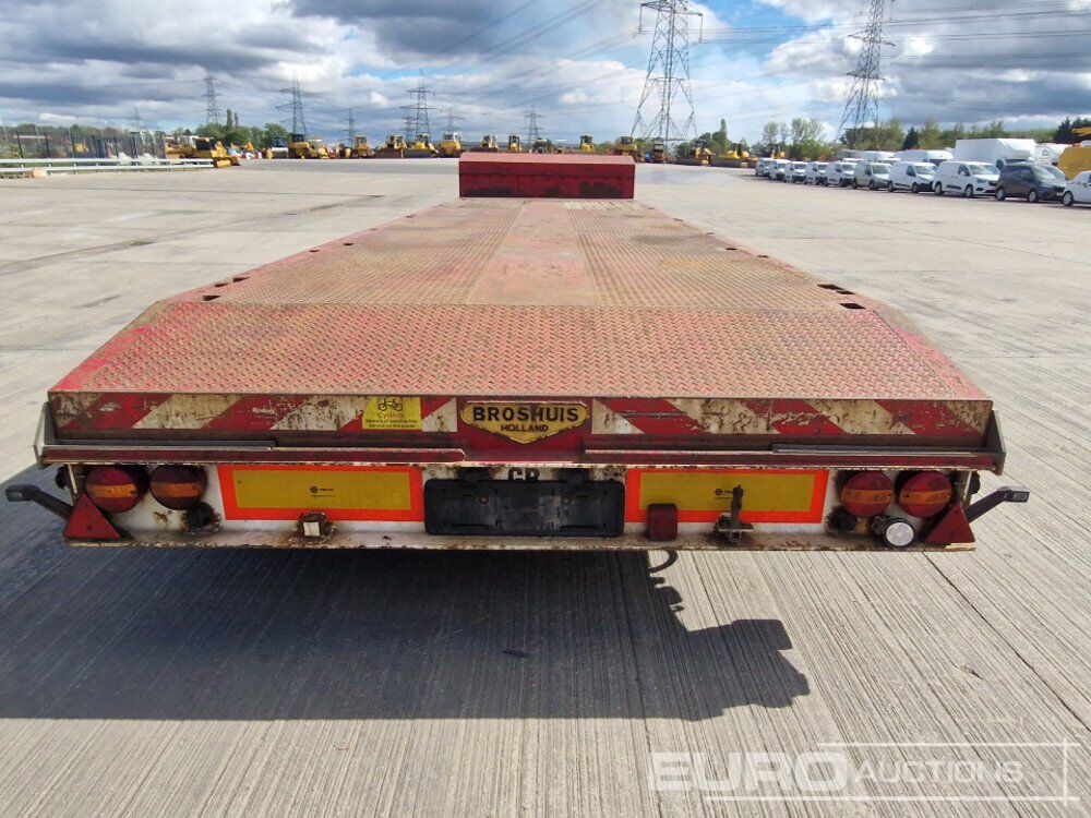 2008 Broshius 4 Axle Extendable Step Frame Low Loader Trailer, Outriggers, Rear Steer - Remorque porte-engin surbaissée: photos 4 2008 Broshius 4 Axle Extendable Step Frame Low Loader Trailer, Outriggers, Rear Steer - Remorque porte-engin surbaissée: photos 4