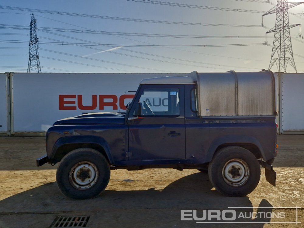 2009 Land Rover Defender - SUV: photos 2 2009 Land Rover Defender - SUV: photos 2