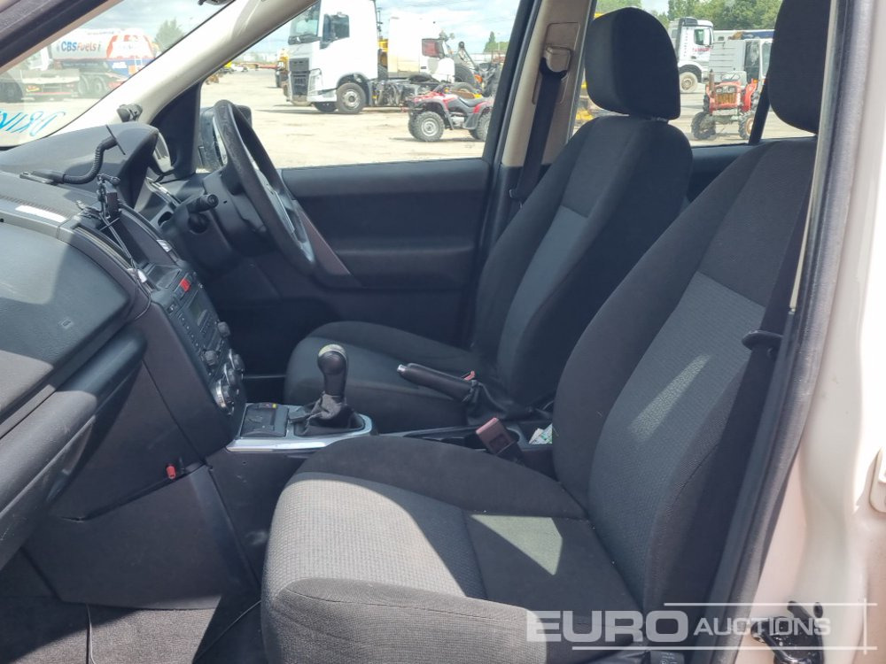 SUV 2009 Land Rover Freelander: photos 20