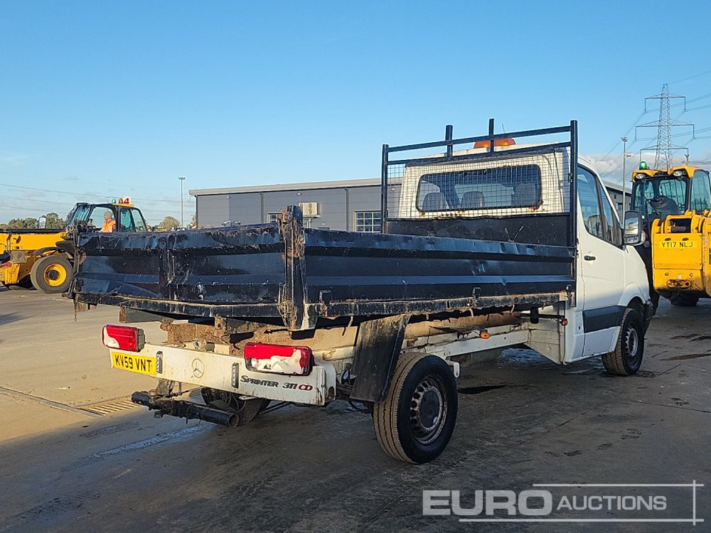 2009 Mercedes Sprinter 311 CDI - Utilitaire benne: photos 5 2009 Mercedes Sprinter 311 CDI - Utilitaire benne: photos 5
