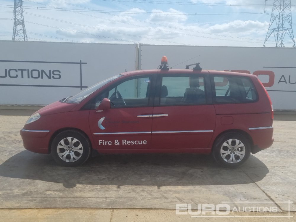 2010 Citroen C8 - Voiture: photos 2 2010 Citroen C8 - Voiture: photos 2