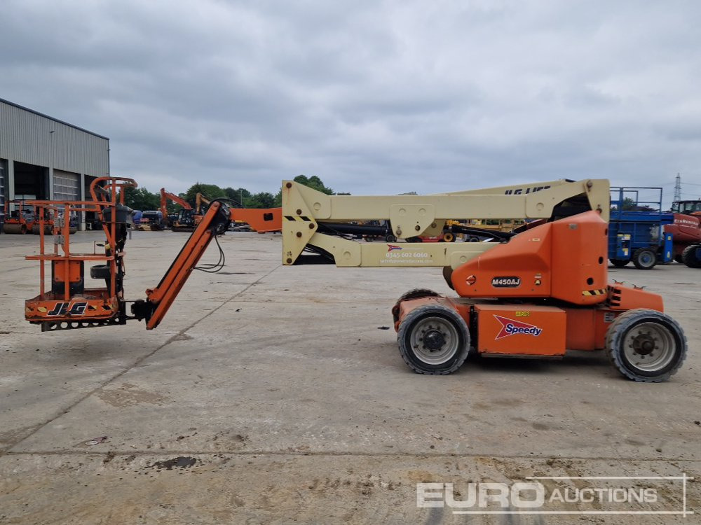 2010 JLG M450AJ - Nacelle: photos 2 2010 JLG M450AJ - Nacelle: photos 2