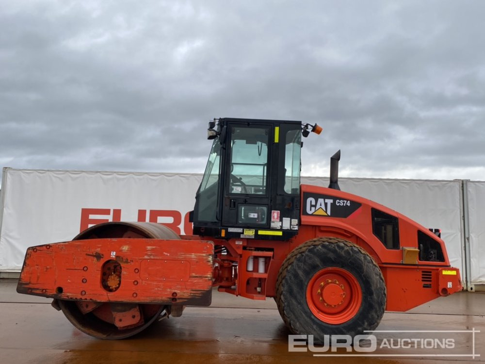 2011 CAT CS74 - Compacteur: photos 2 2011 CAT CS74 - Compacteur: photos 2