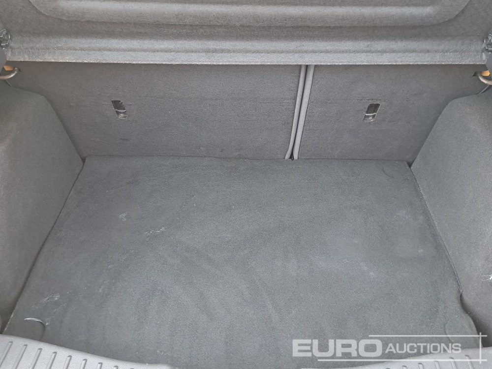 Voiture 2011 Ford Focus: photos 32
