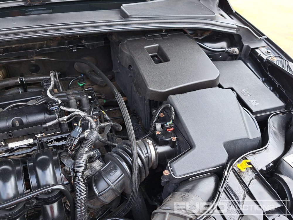 Voiture 2011 Ford Focus: photos 36