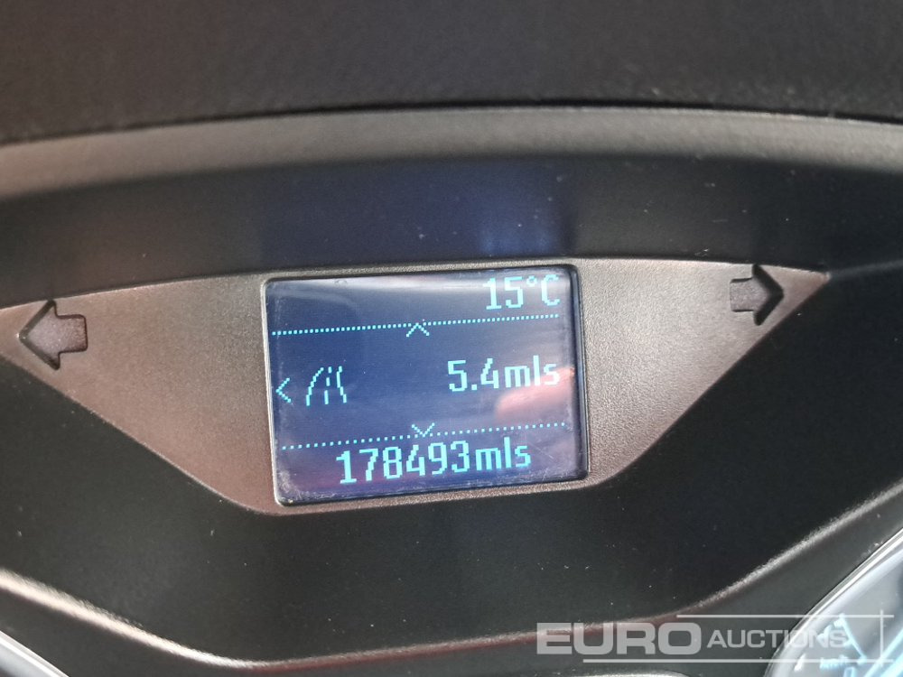 Voiture 2011 Ford Focus: photos 37