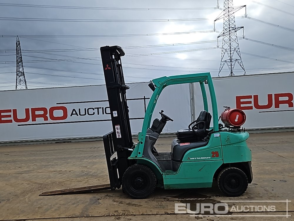 2011 Mitsubishi FG25N - Chariot élévateur: photos 2 2011 Mitsubishi FG25N - Chariot élévateur: photos 2