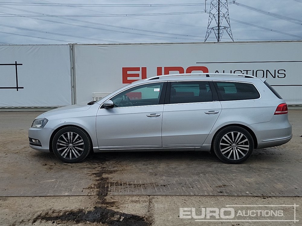 2011 Volkswagen Passat - Voiture: photos 2 2011 Volkswagen Passat - Voiture: photos 2