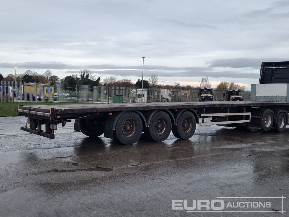 2012 Don-Bur Tri Axle Flat Bed Trailer - Semi-remorque plateau: photos 5 2012 Don-Bur Tri Axle Flat Bed Trailer - Semi-remorque plateau: photos 5