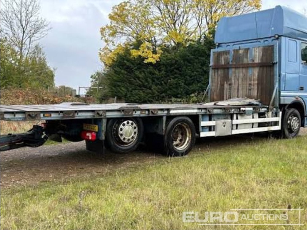 2013 DAF XF105.410 - Camion plateau: photos 3 2013 DAF XF105.410 - Camion plateau: photos 3